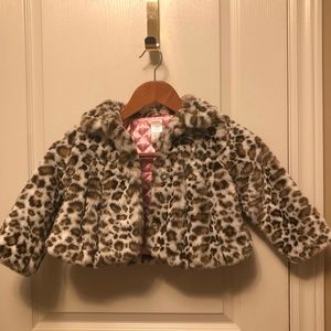 Girl’s Gymboree 2T-3T faux fur coat.